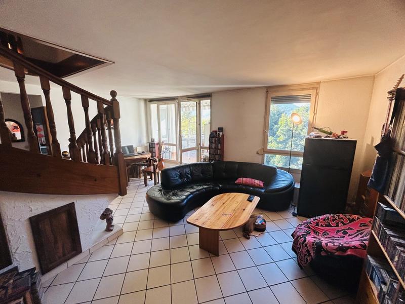 Appartement - 91 m² - 5 pièces