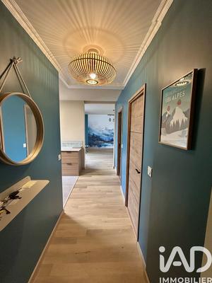 Appartement - 85 m² - 5 pièces