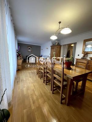 Appartement - 94 m² - 4 pièces