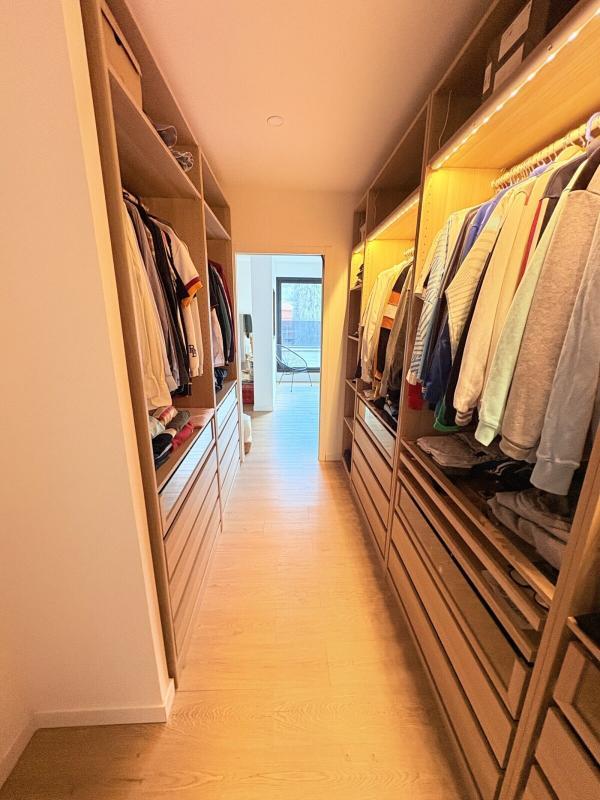 Maison - 220 m² - 6 pièces