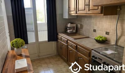 Chambre - 9 m² - 1 pièce