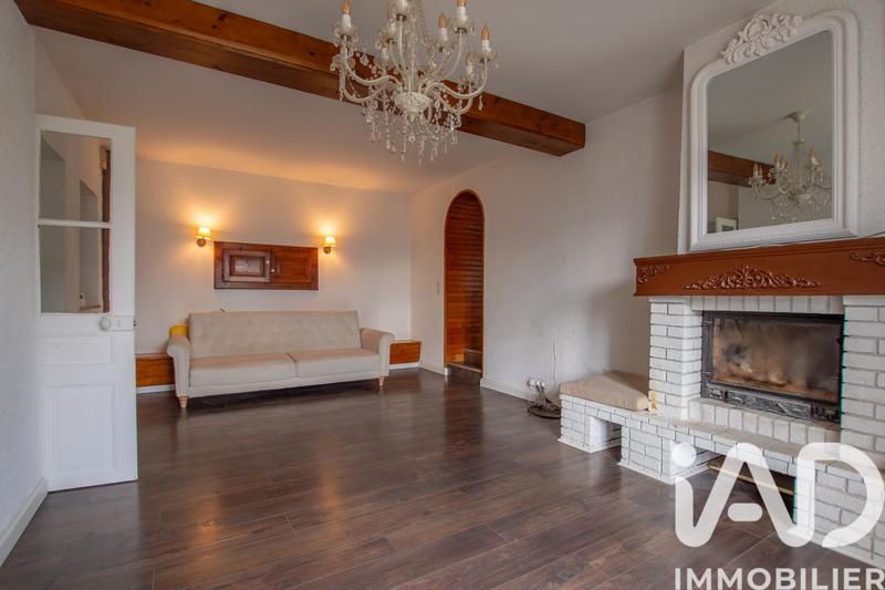 Maison - 180 m² - 8 pièces