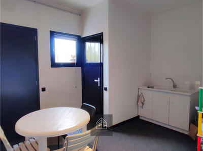 Bureau - 89 m² - 5 pièces