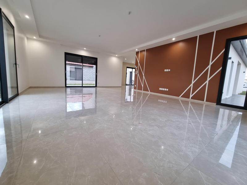 Maison - 145 m² - 6 pièces