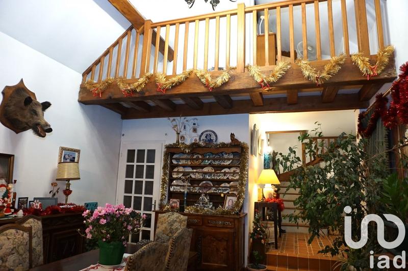 Maison - 158 m² - 7 pièces