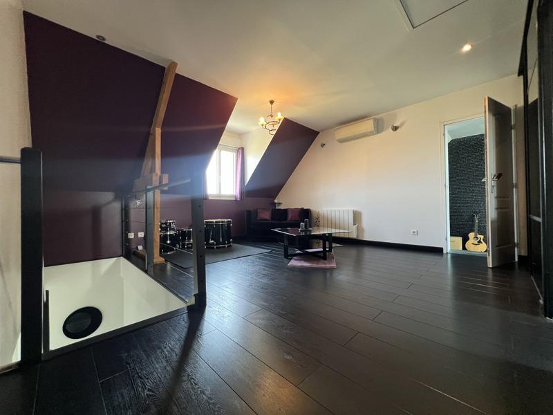 Maison - 162 m² - 6 pièces