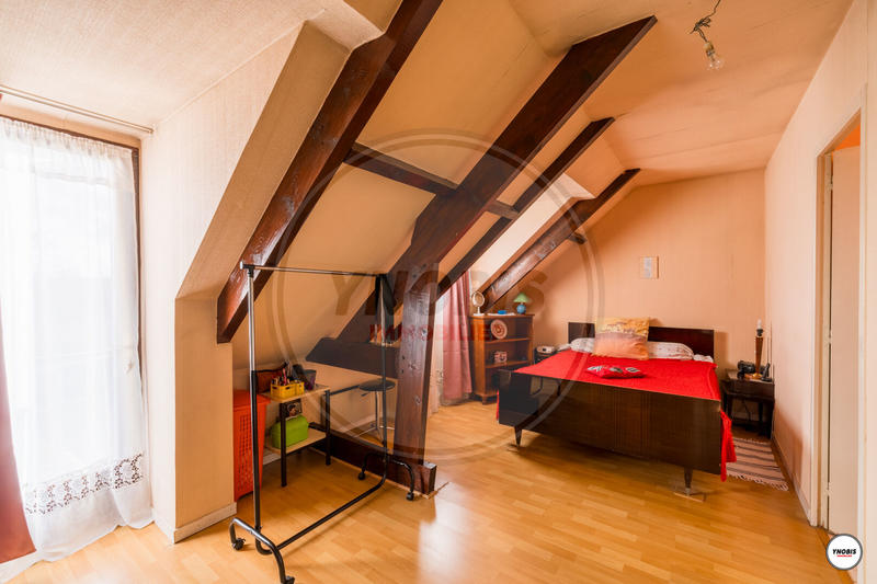 Maison - 105 m² - 5 pièces