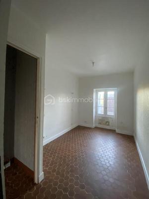 Maison - 76 m² - 3 pièces