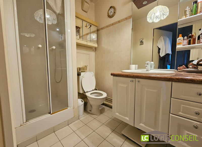 Appartement - 100 m² - 5 pièces