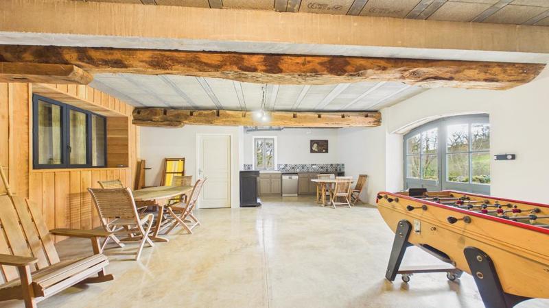 Propriété - 327 m² - 12 pièces