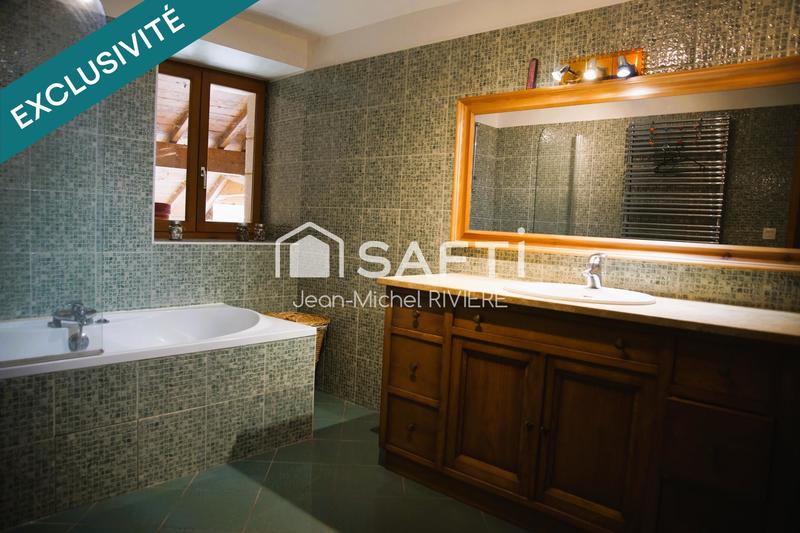 Maison - 270 m² - 7 pièces