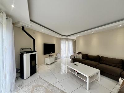 Maison - 136 m² - 6 pièces