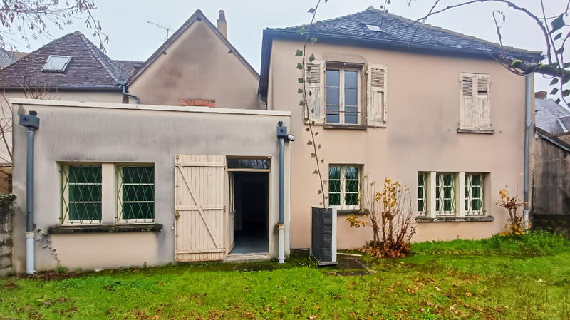 Maison - 260 m² - 9 pièces
