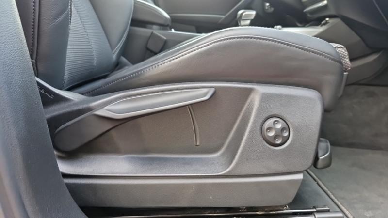 Audi Q5 50 Tfsie 299 s tronic 7 Quattro s line