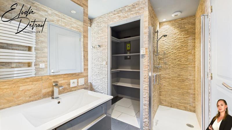 Maison - 105 m² - 6 pièces