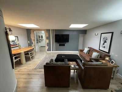 Propriété - 171 m² - 10 pièces