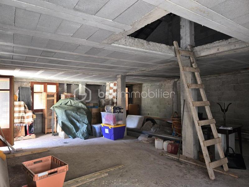 Maison de village - 289 m² - 7 pièces