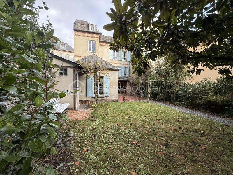 Maison de ville - 179 m² - 6 pièces