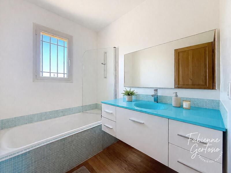 Maison - 127 m² - 6 pièces