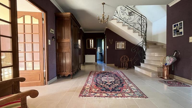 Maison - 190 m² - 6 pièces