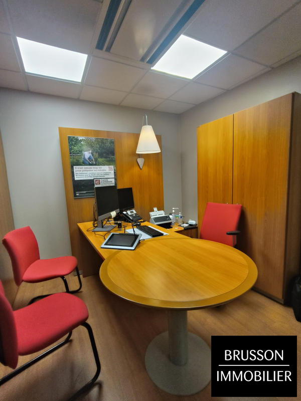 Local commercial - 318 m²