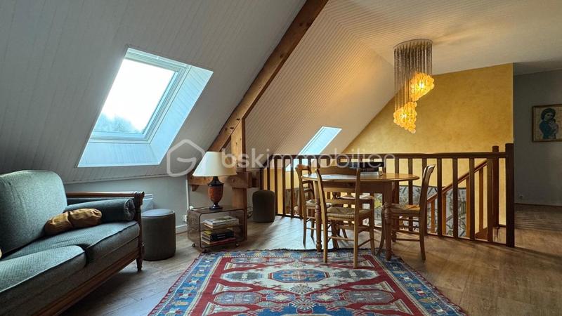 Maison traditionnelle - 132 m² - 7 pièces