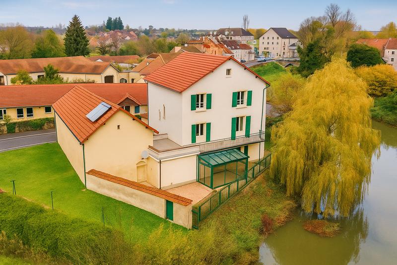 Maison - 240 m² - 9 pièces