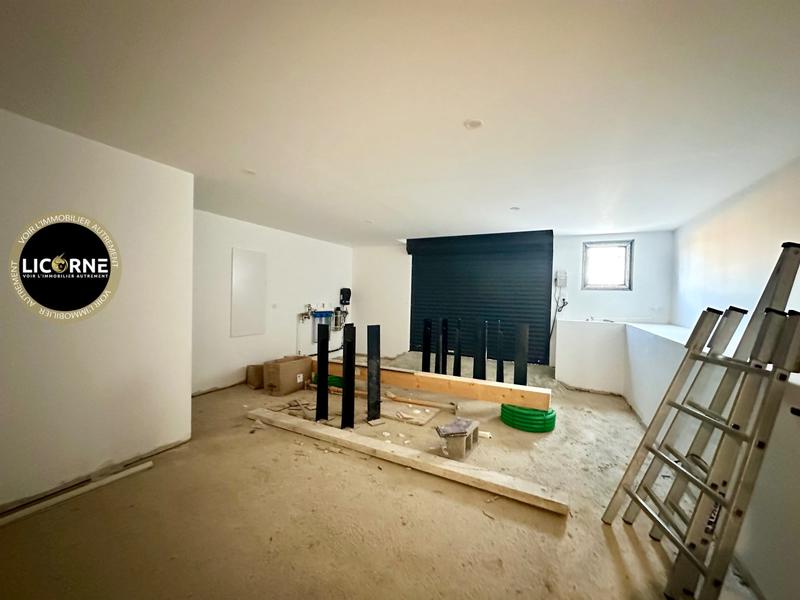 Villa - 219 m² - 9 pièces