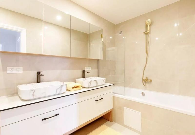 Appartement - 150 m² - 5 pièces