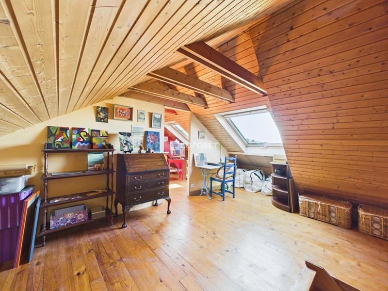 Maison - 205 m² - 8 pièces