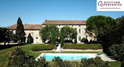 Maison de maîtres - 495 m² - 9 pièces