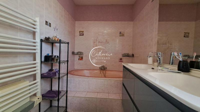 Maison - 103 m² - 5 pièces