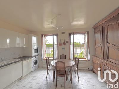 Maison - 210 m² - 9 pièces