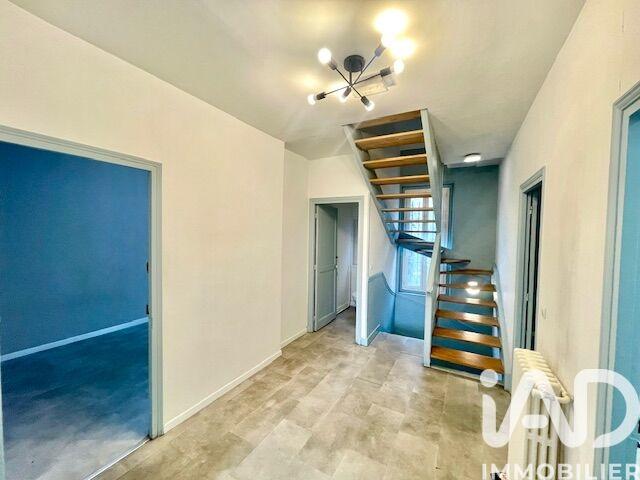 Maison - 288 m² - 12 pièces