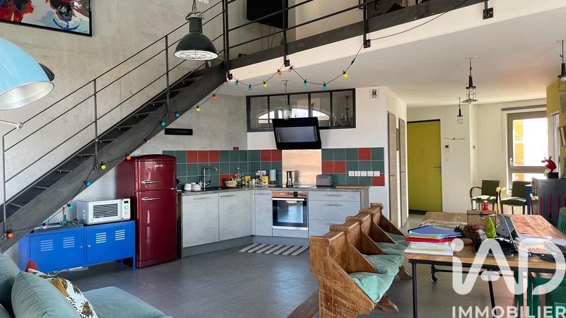 Loft - 177 m² - 5 pièces