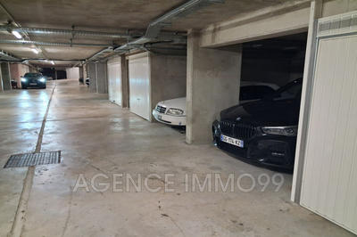 Parking / Garage - 14 m²