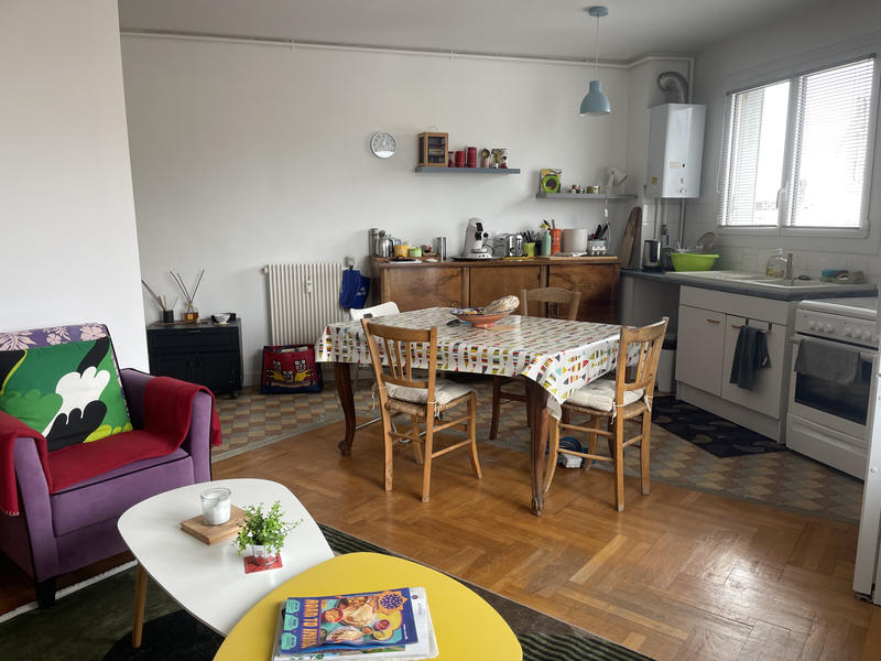 Appartement - 80 m² - 4 pièces