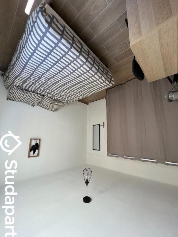 Chambre - 11 m² - 1 pièce