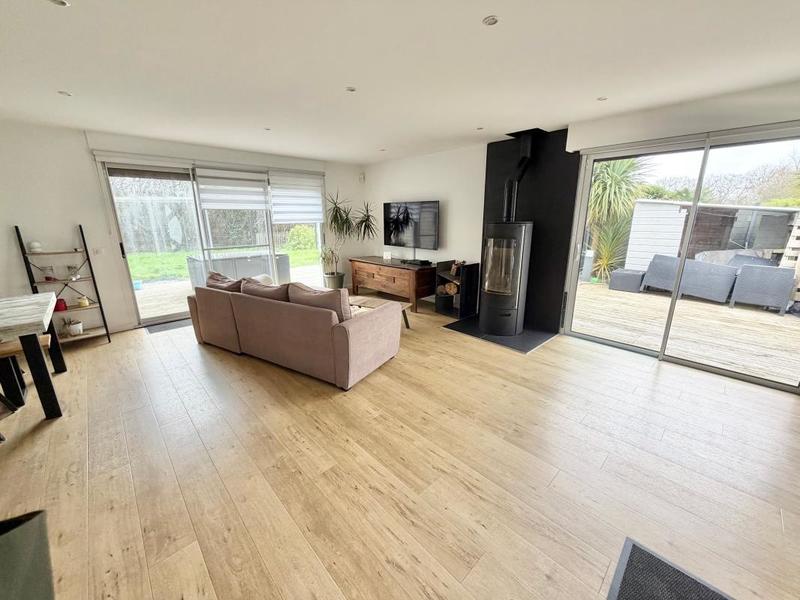 Maison - 138 m² - 6 pièces