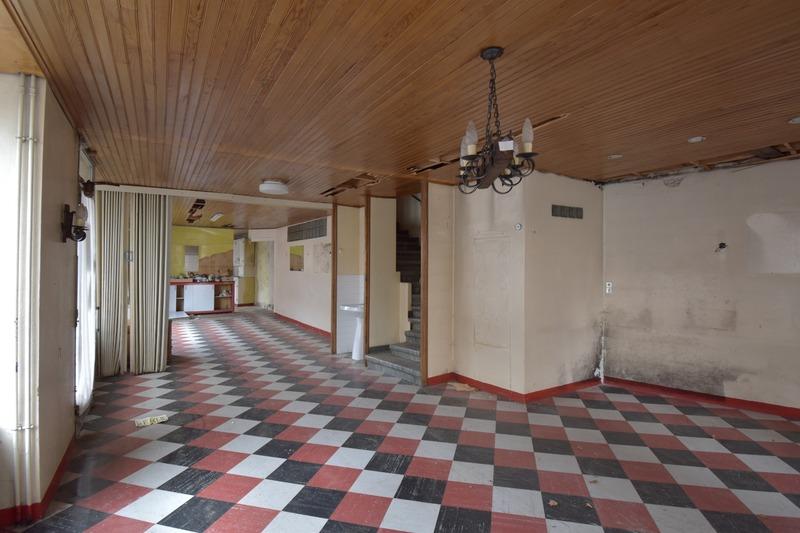 Maison - 390 m² - 10 pièces