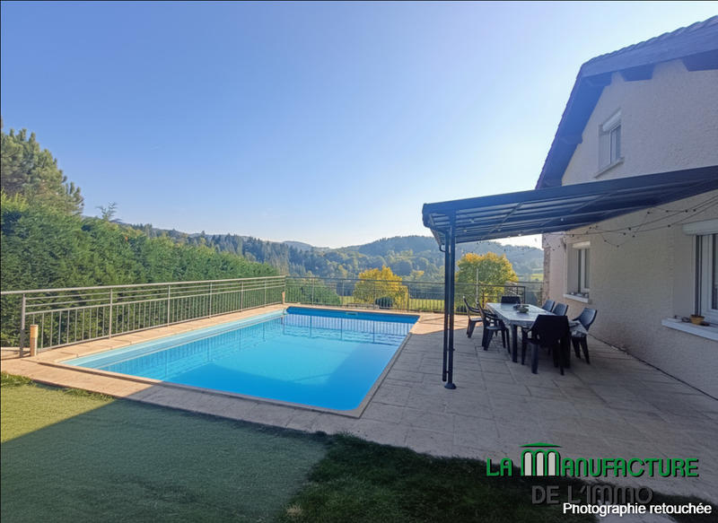 Maison - 128 m² - 5 pièces