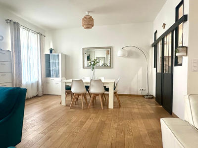 Maison en pierre - 198 m² - 8 pièces