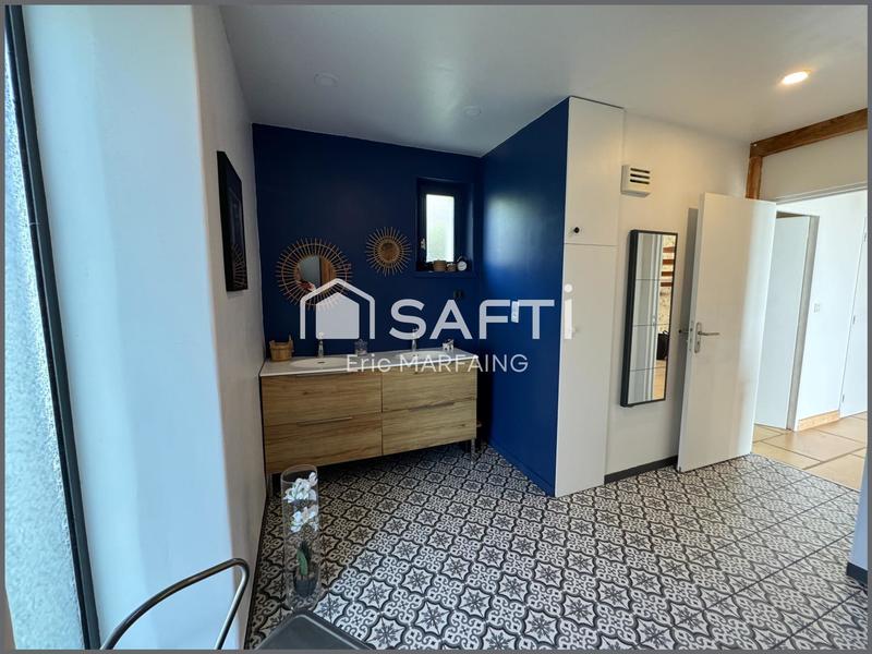 Maison - 230 m² - 8 pièces