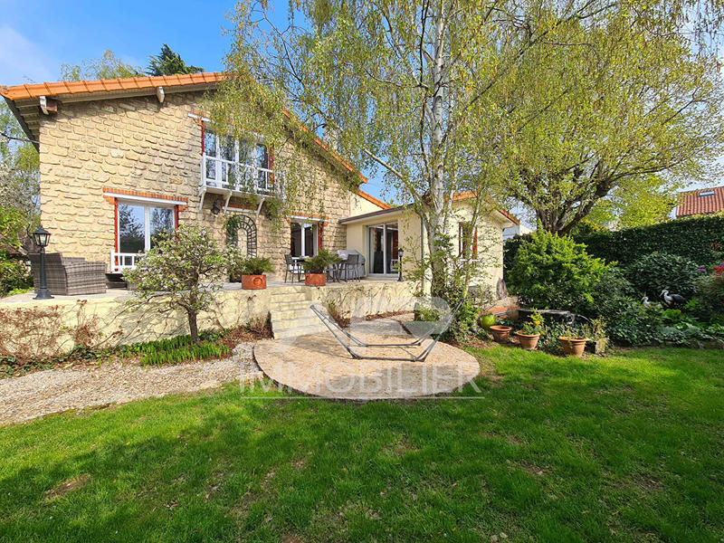 Maison - 177 m² - 6 pièces