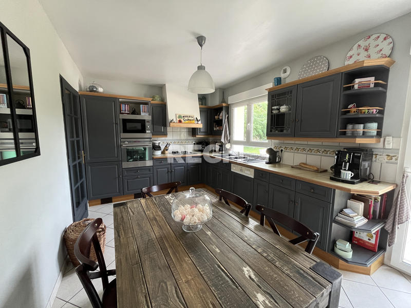 Maison - 148 m² - 6 pièces