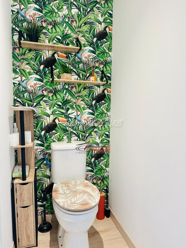 Maison - 330 m² - 14 pièces