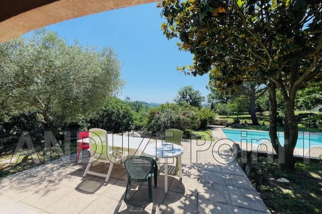 Maison - 138 m² - 4 pièces