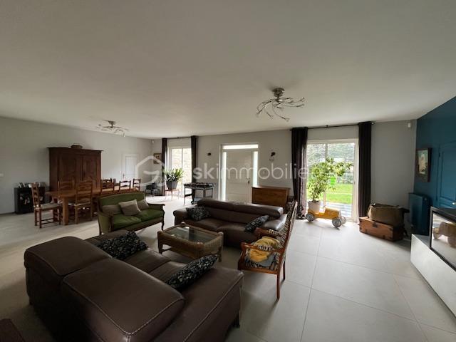 Maison d'architecte - 214 m² - 7 pièces