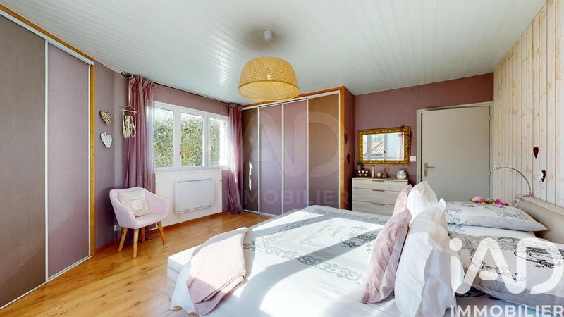 Maison - 206 m² - 8 pièces