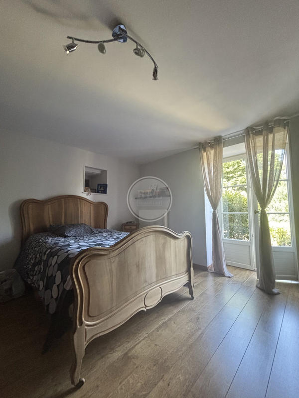 Bastide - 240 m² - 7 pièces